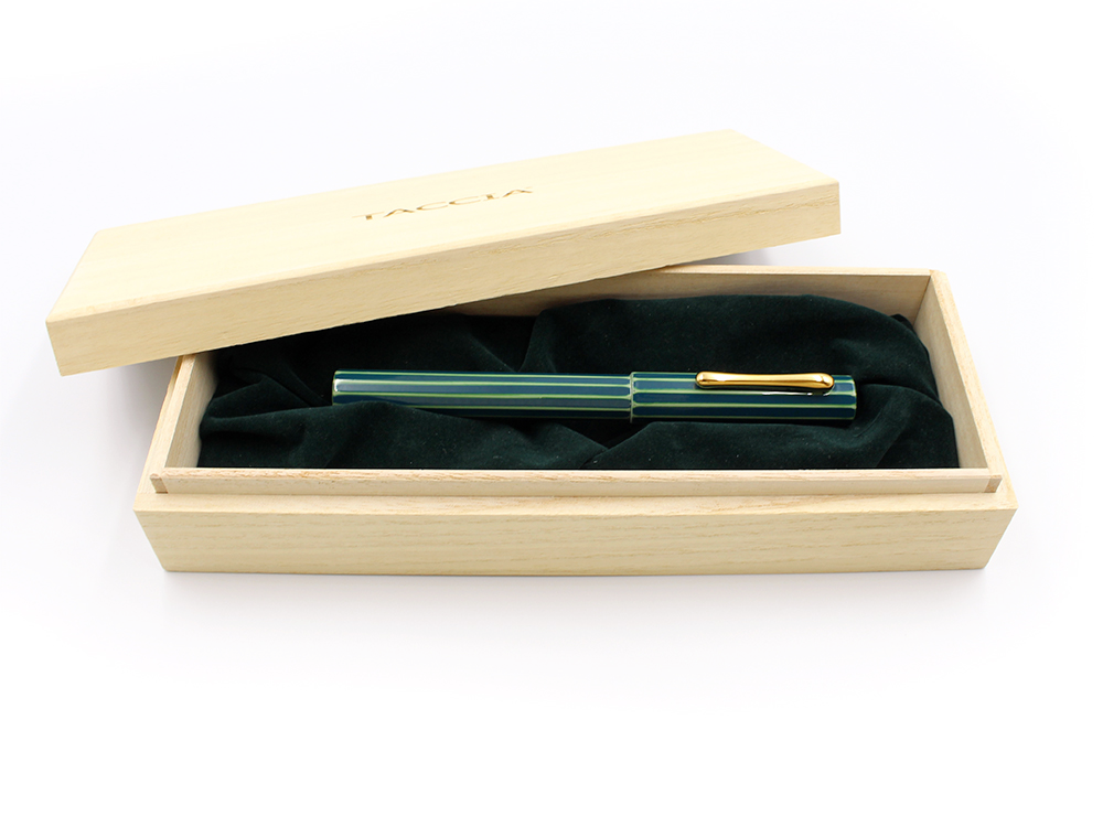 Kaku-Tate Urushi Fountain pen