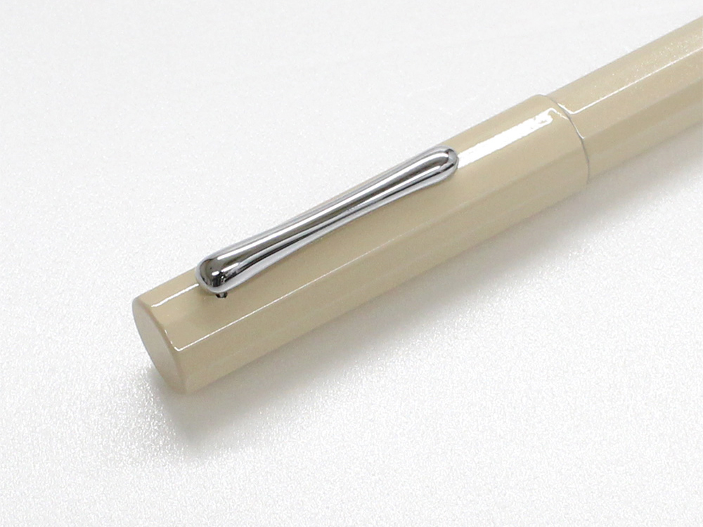 Iro-Joukei  Urushi Fountain pen<br>-December-